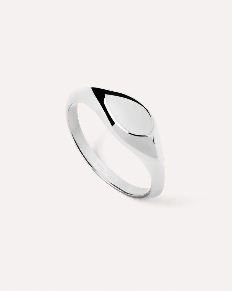 Sterling silver signet ring with pear shape plain design