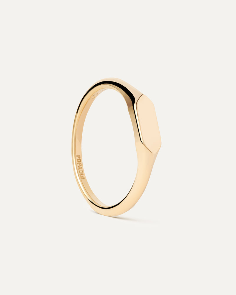 Gold-plated mini signet ring with hexagonal shape