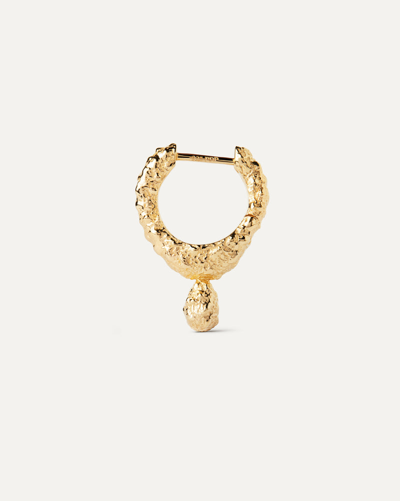 Gold-plated fluid shape single hoop with molten texture detail and a drop pendant