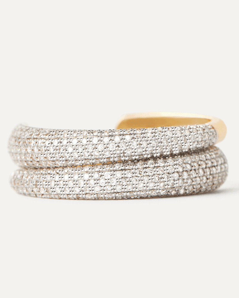Open hoop earrings in solid yellow gold with contrasting 170 pavé lab-grown diamonds of 0.51 carats